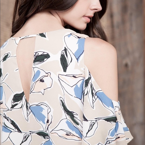 J.O.A. Off the Shoulder Top - Picture 5 of 5